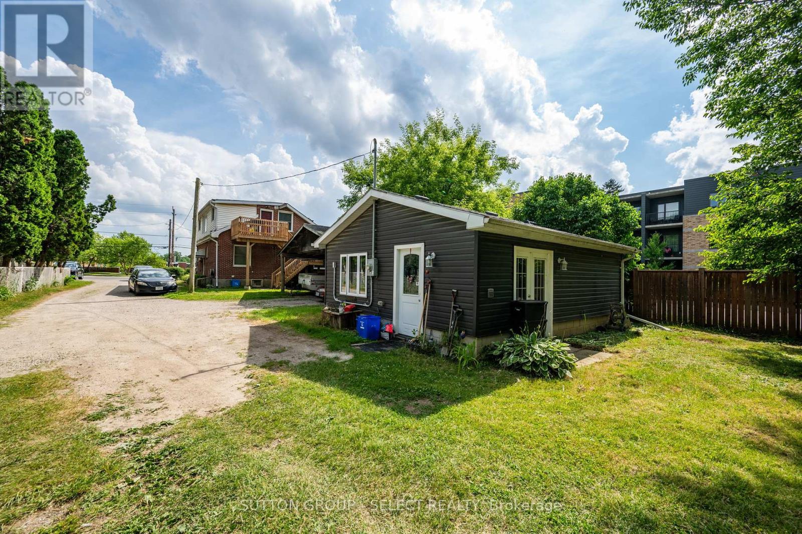 1100 Hamilton Road, London East, Ontario  N5W 1A6 - Photo 24 - X12250830