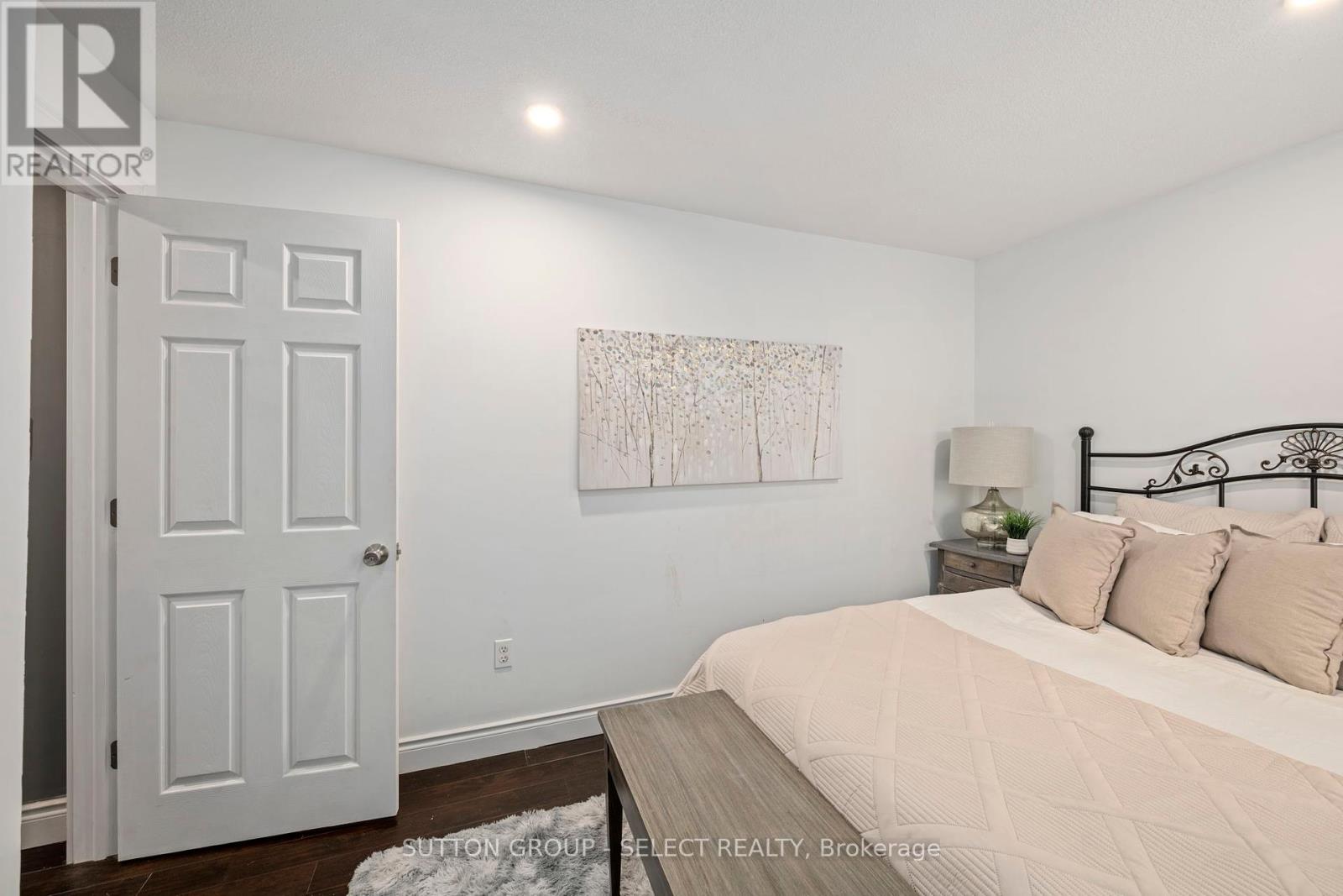 1100 Hamilton Road, London East, Ontario  N5W 1A6 - Photo 19 - X12250830