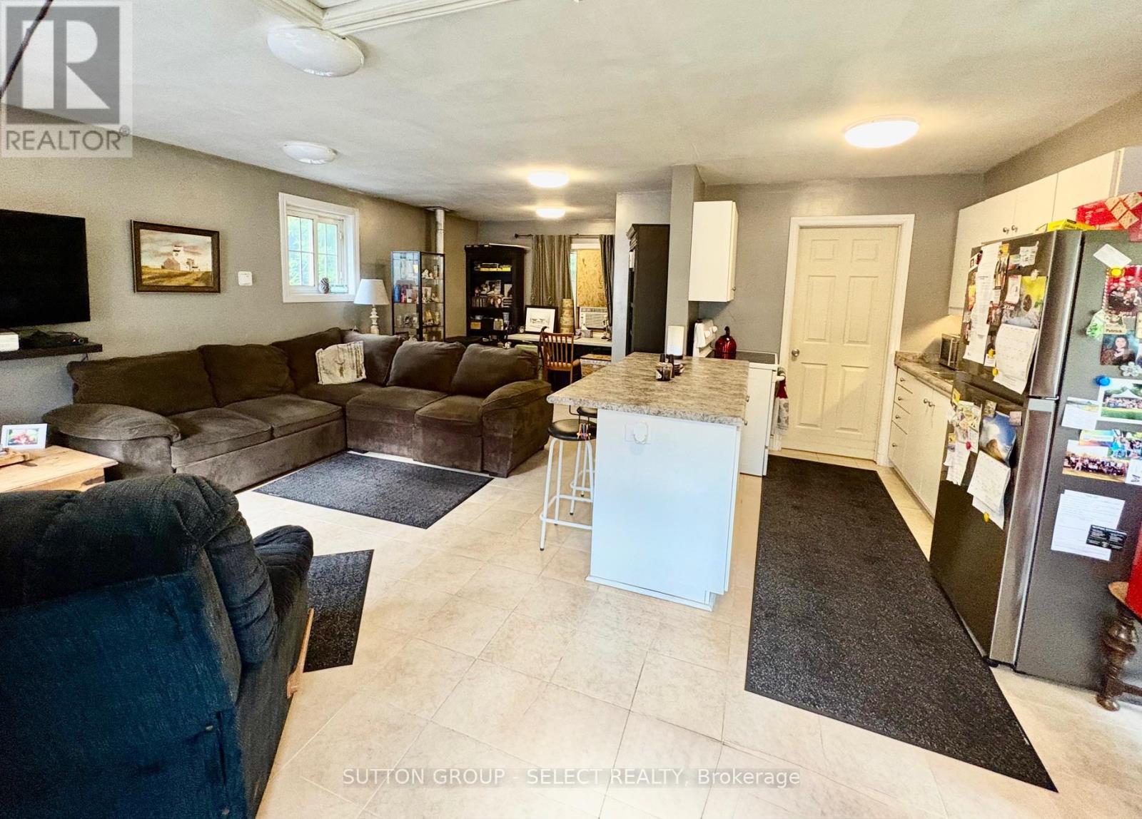 1100 Hamilton Road, London East, Ontario  N5W 1A6 - Photo 33 - X12250830