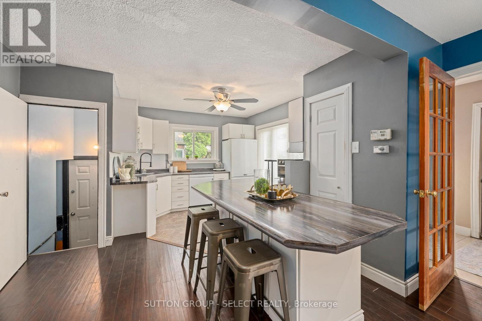 1100 Hamilton Road, London East, Ontario  N5W 1A6 - Photo 9 - X12250830