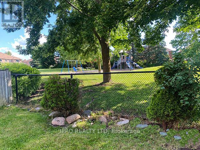Property at 63 COOLSPRING CRESCENT image 3