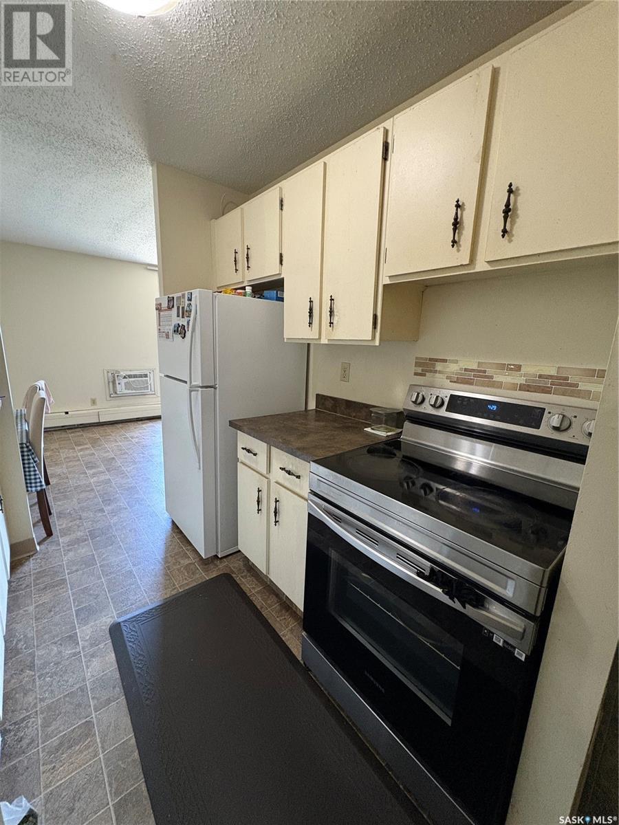 Property at 41 27 Centennial STREET image 5