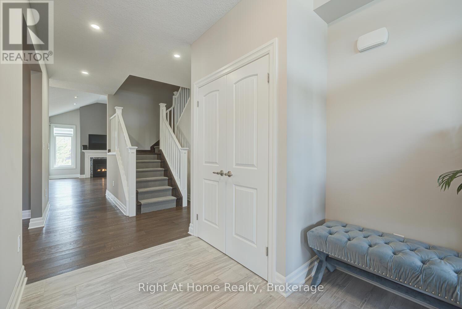 Property at 1038 TRAILSWAY AVENUE image 3