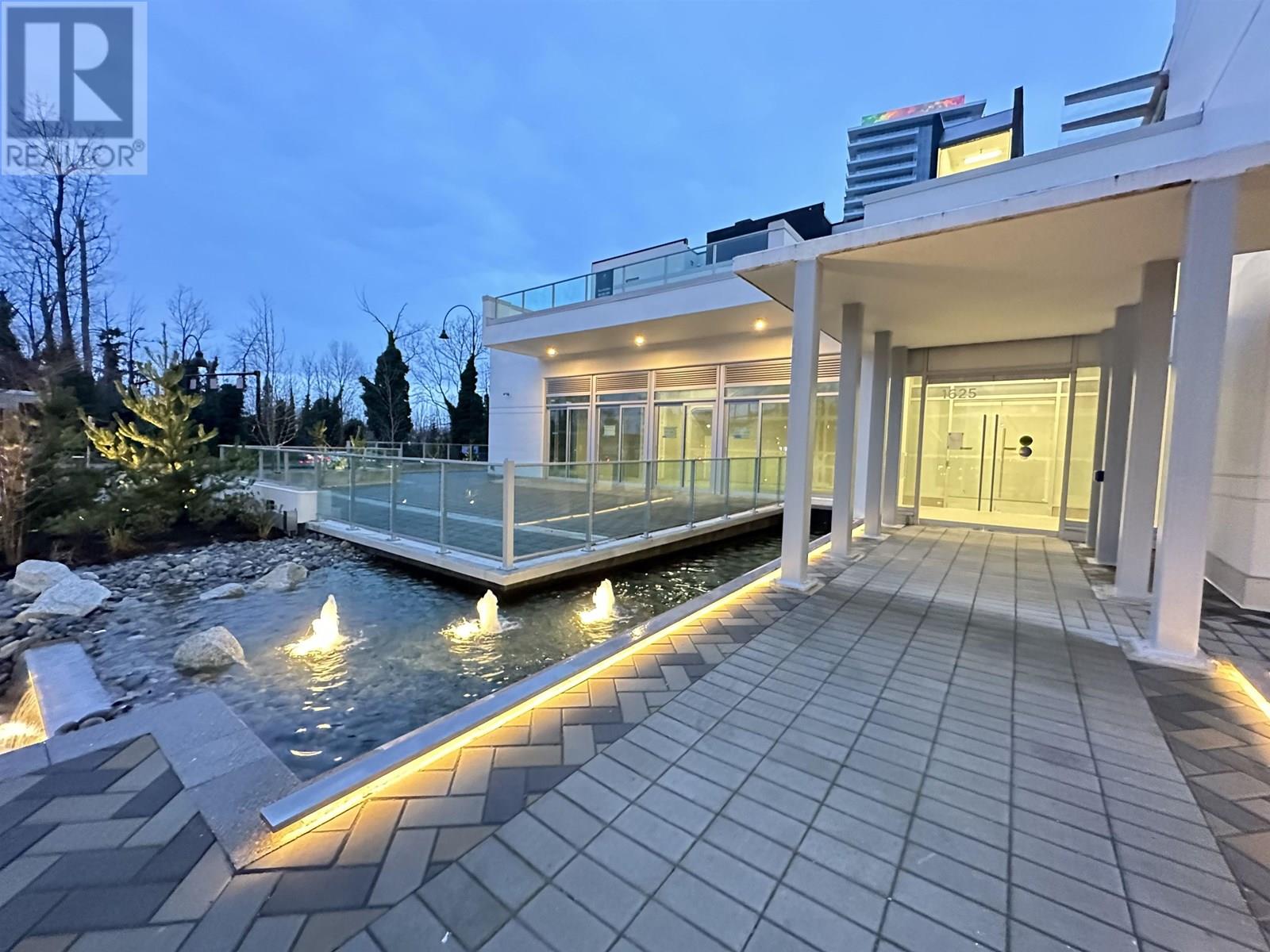 1625 Lions Gate Lane, North Vancouver, British Columbia  V7P 0E2 - Photo 4 - C8070638