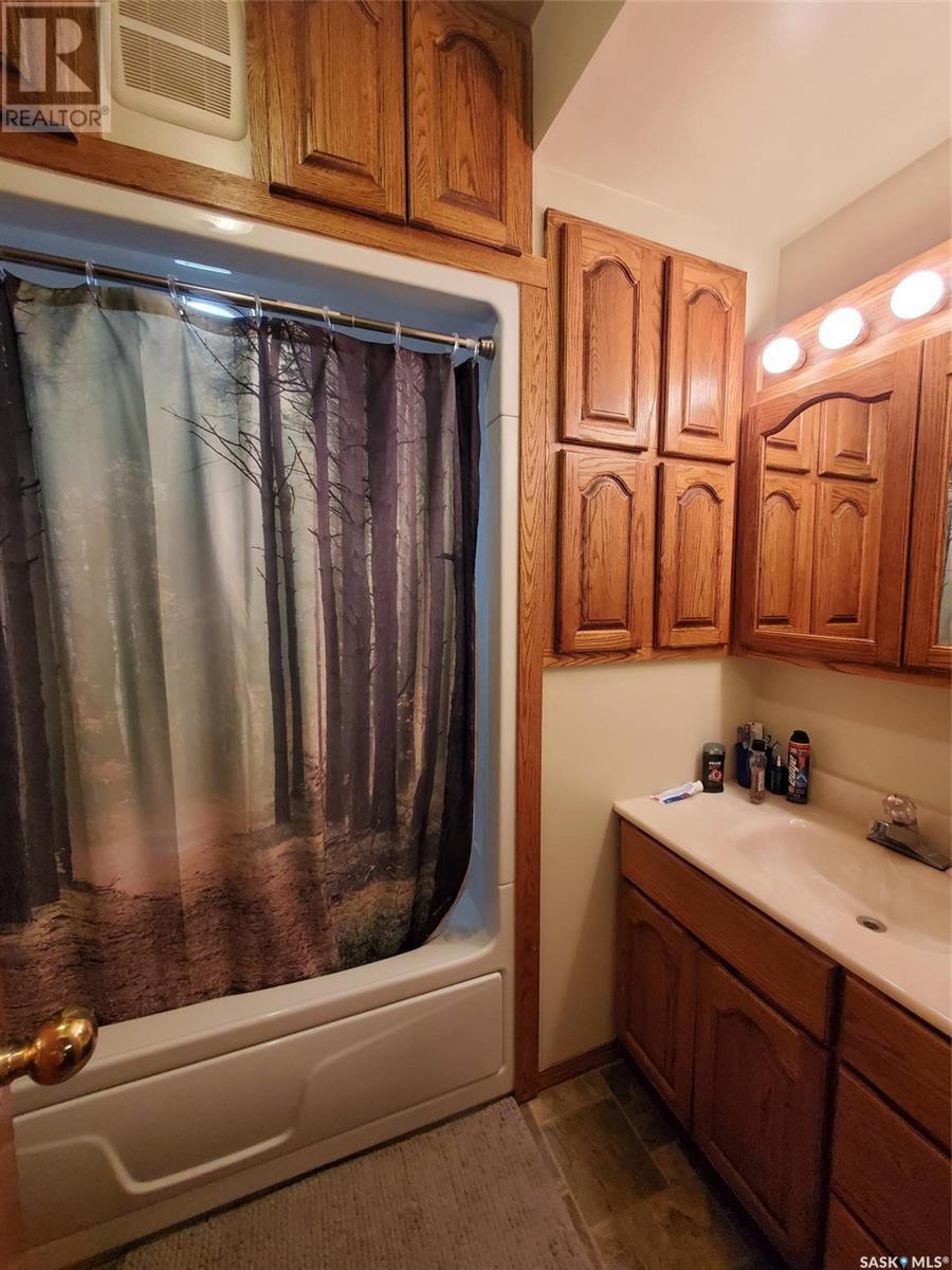 902 Francis Street, Grenfell, Saskatchewan  S0G 2B0 - Photo 30 - SK012029