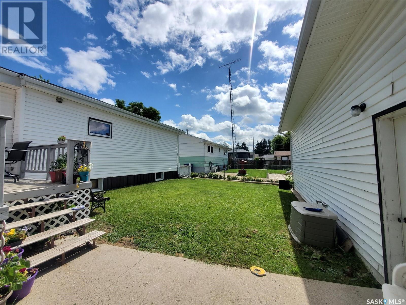 902 Francis Street, Grenfell, Saskatchewan  S0G 2B0 - Photo 46 - SK012029