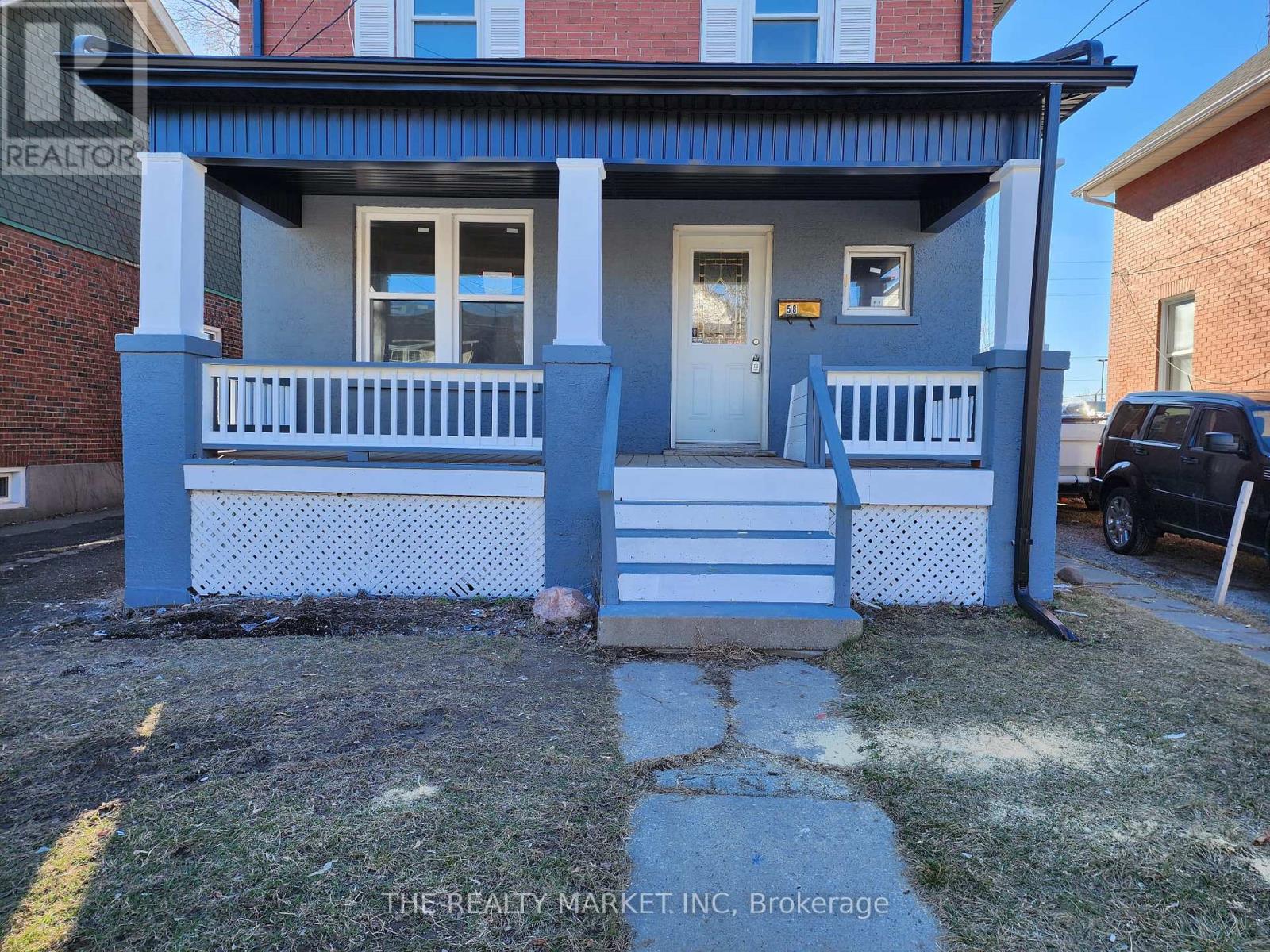 MAIN FLOOR - 58 KENNETH AVENUE W, Oshawa, Ontario