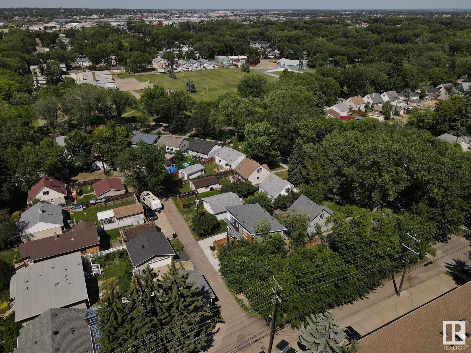 Property at #1 6120 118 AV NW image 3