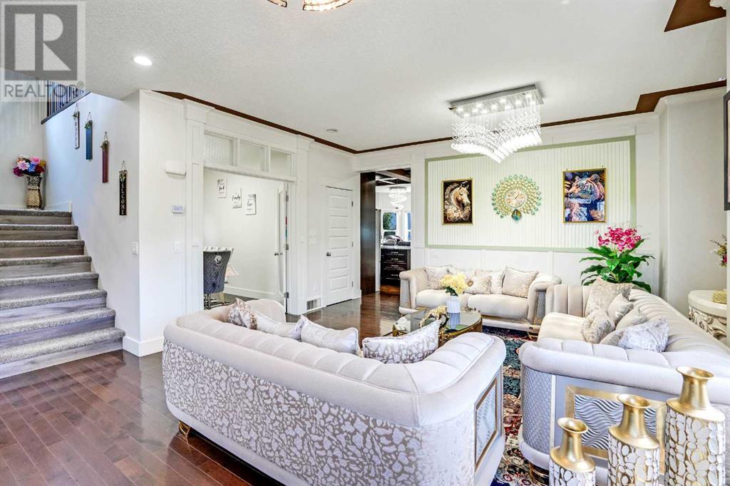 Property at 3 Taralake Mews NE image 5