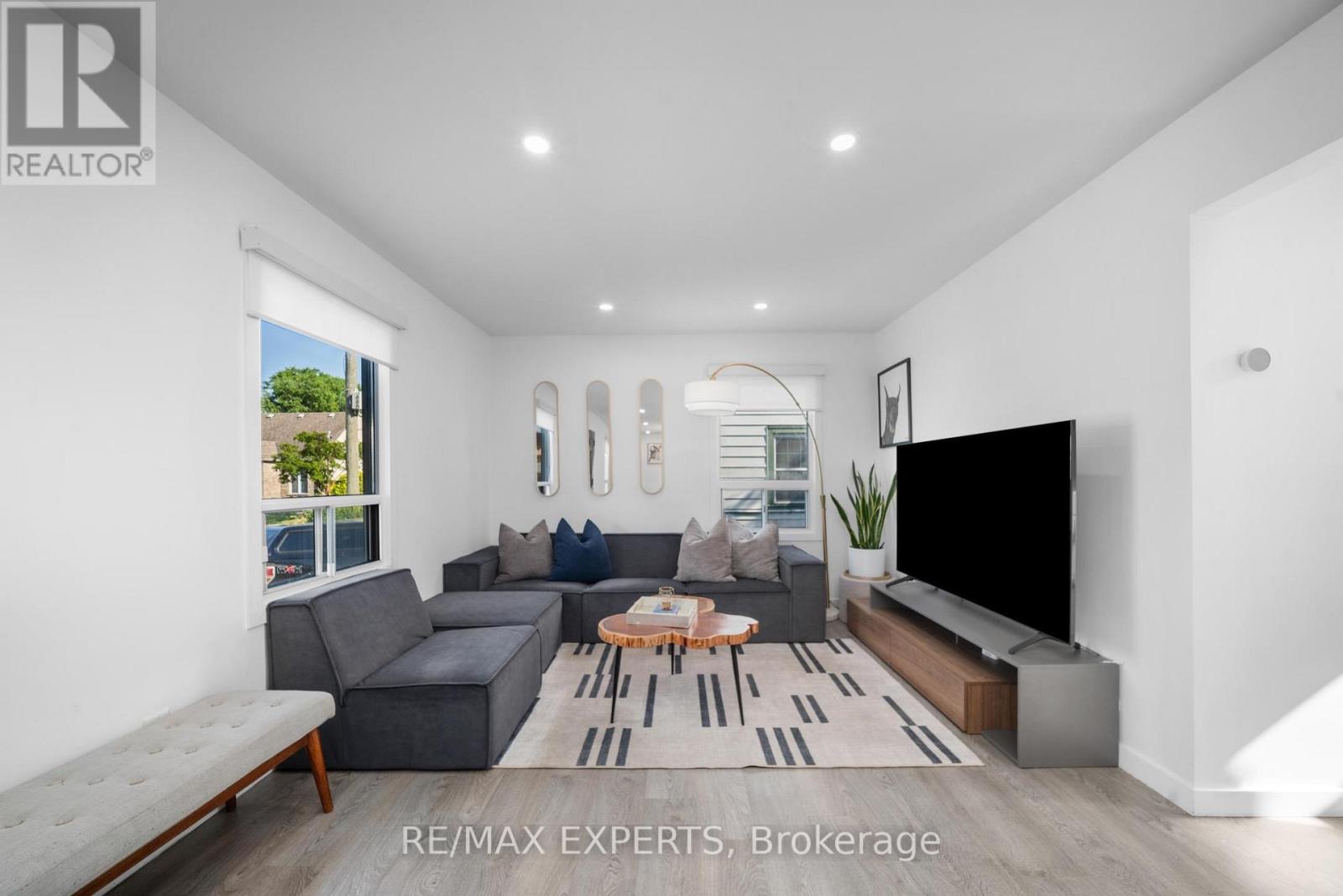 Property at 6 MCCALLUM COURT image 4