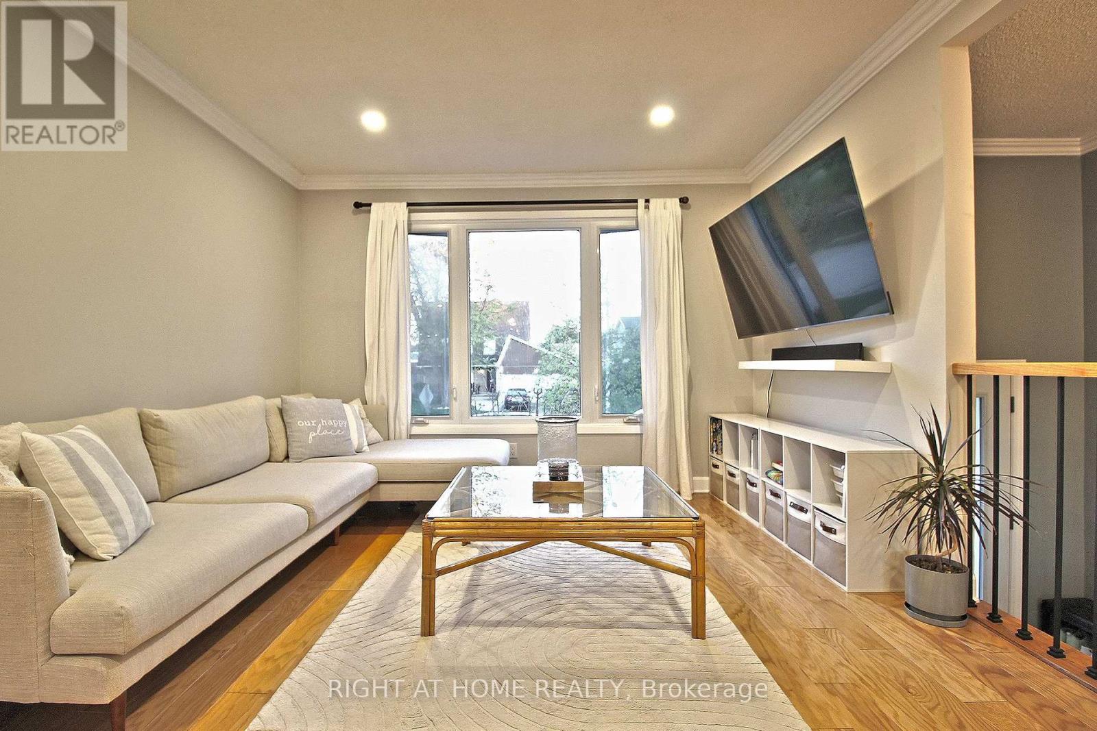 Property at 2903 QUETTA MEWS image 5
