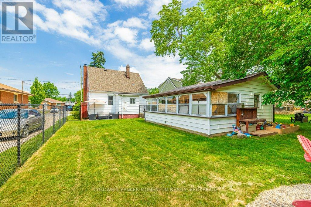 313 Highland Avenue, Fort Erie, Ontario  L2A 2Y1 - Photo 38 - X12272124