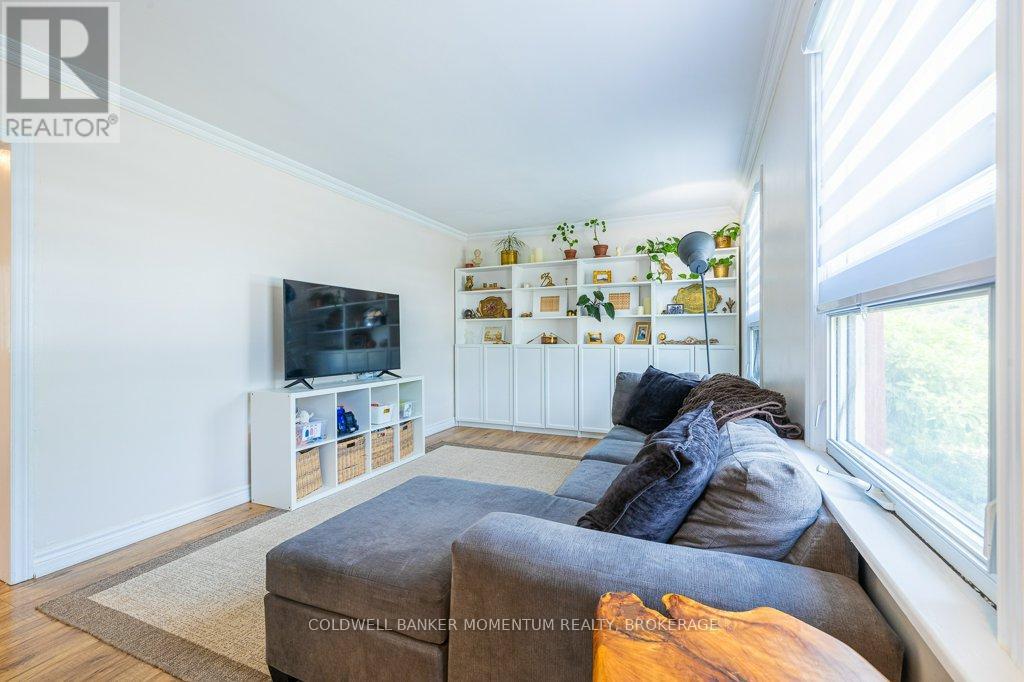 313 Highland Avenue, Fort Erie, Ontario  L2A 2Y1 - Photo 6 - X12272124