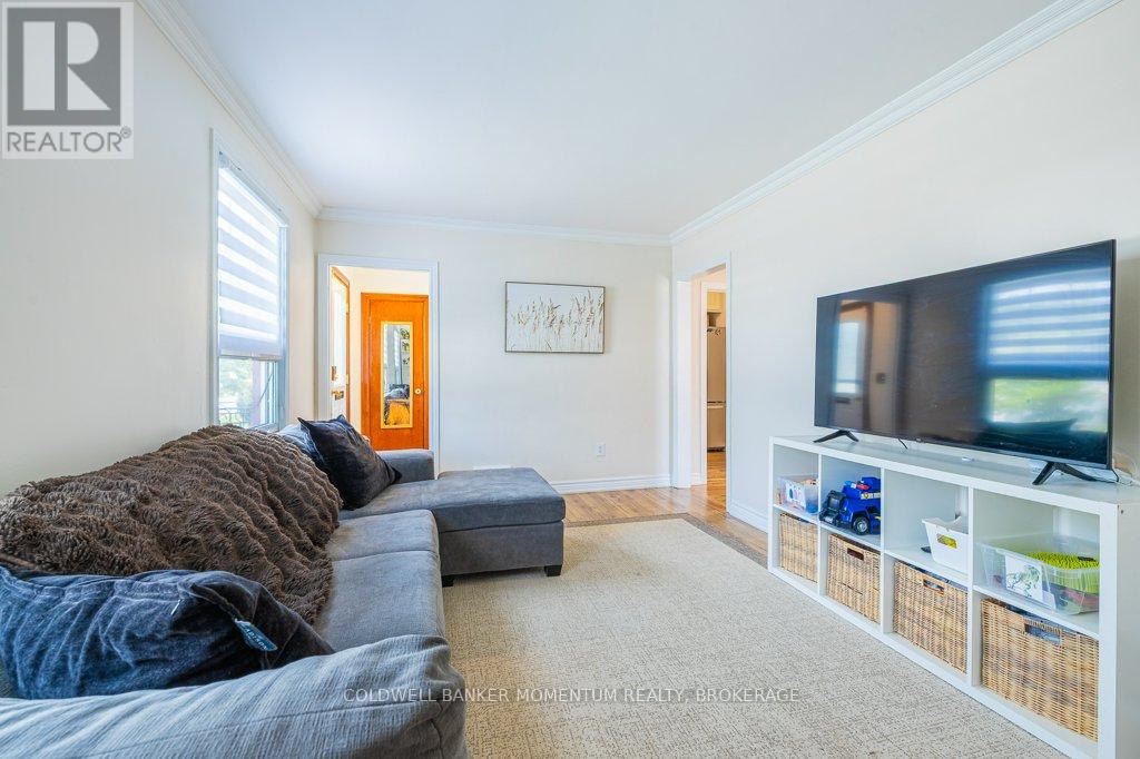 313 Highland Avenue, Fort Erie, Ontario  L2A 2Y1 - Photo 9 - X12272124