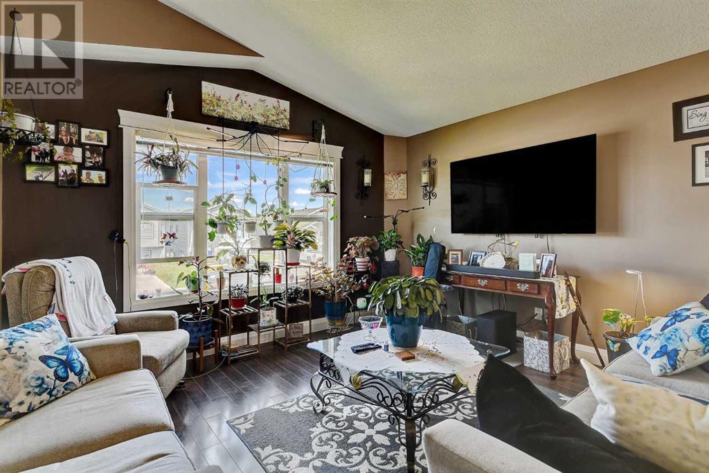 Property at 11539 75 Avenue image 2