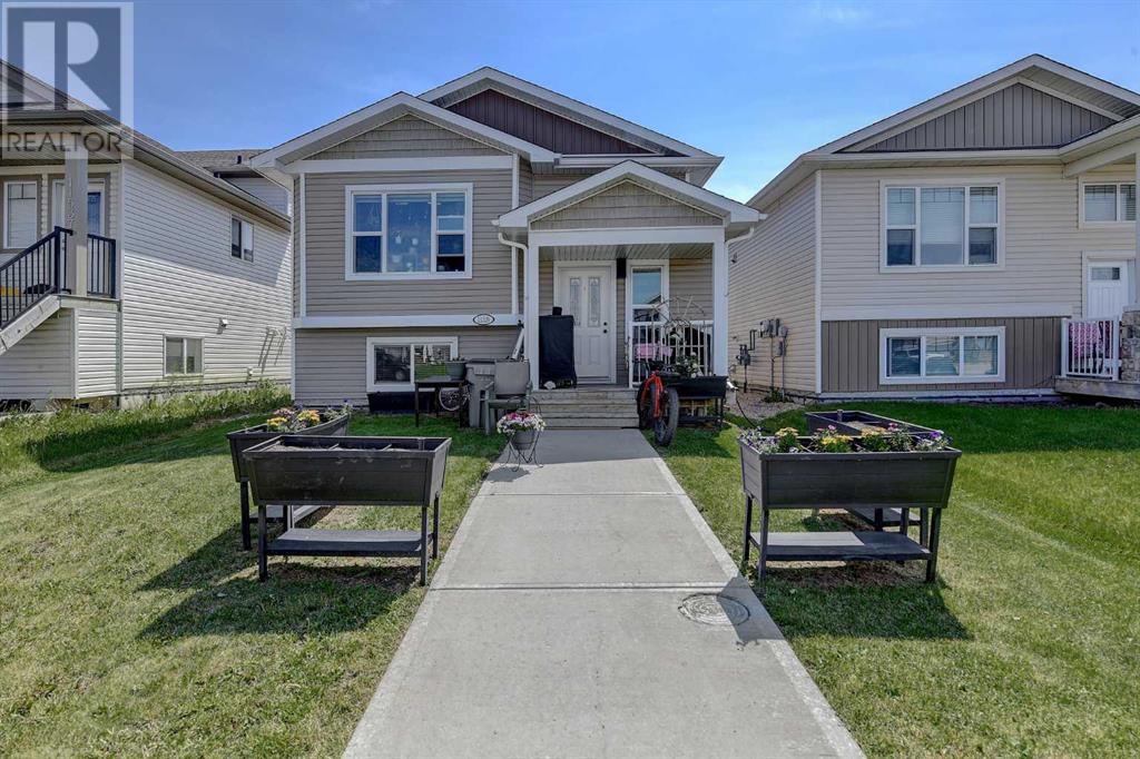 Property at 11539 75 Avenue image 1