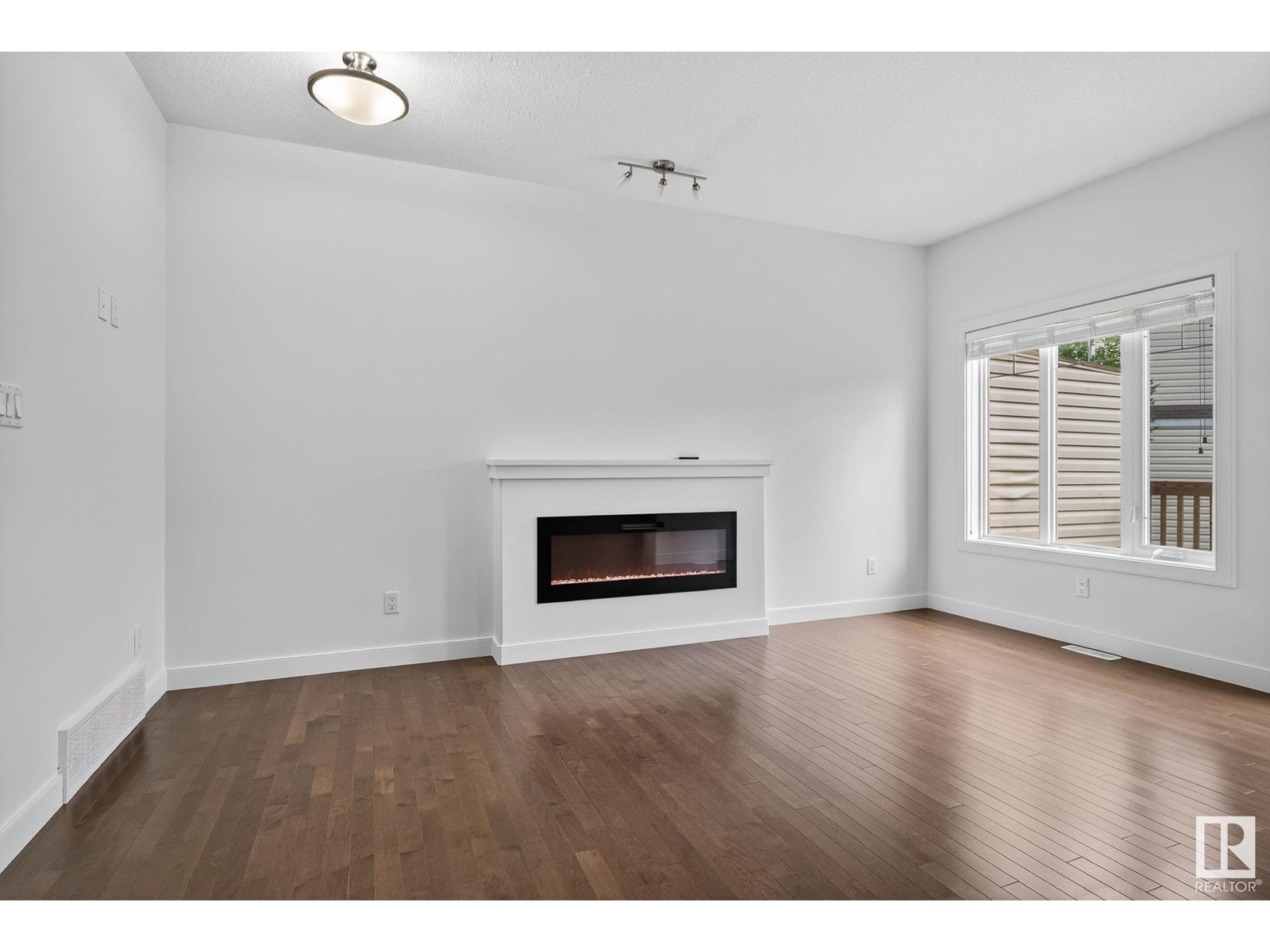 Property at #46 450 MCCONACHIE WY NW image 4