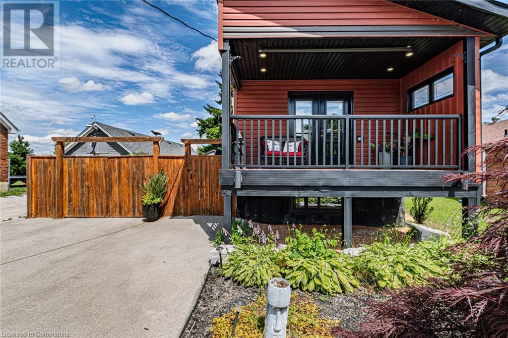 Property at 2017 ERIE STREET image 4