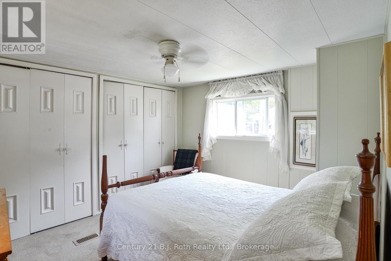 4129 Elaine Street, Severn, Ontario  L3V 0V1 - Photo 11 - S12272205