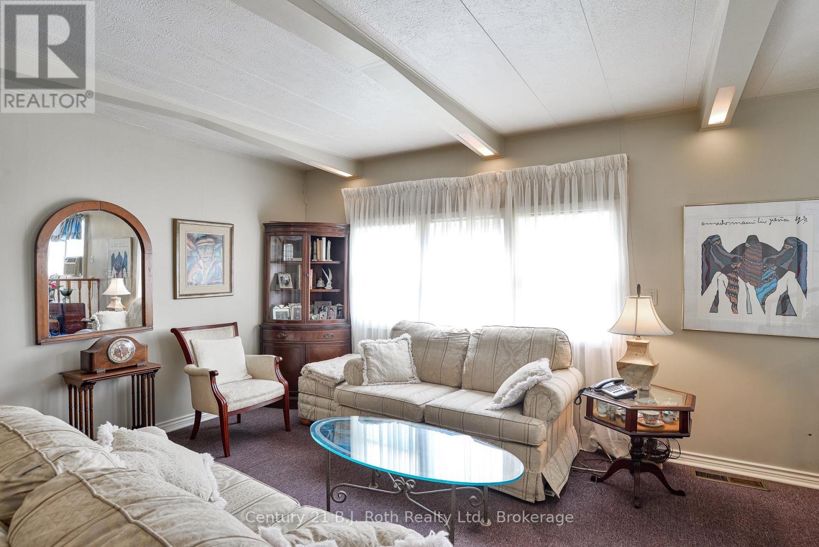4129 Elaine Street, Severn, Ontario  L3V 0V1 - Photo 5 - S12272205