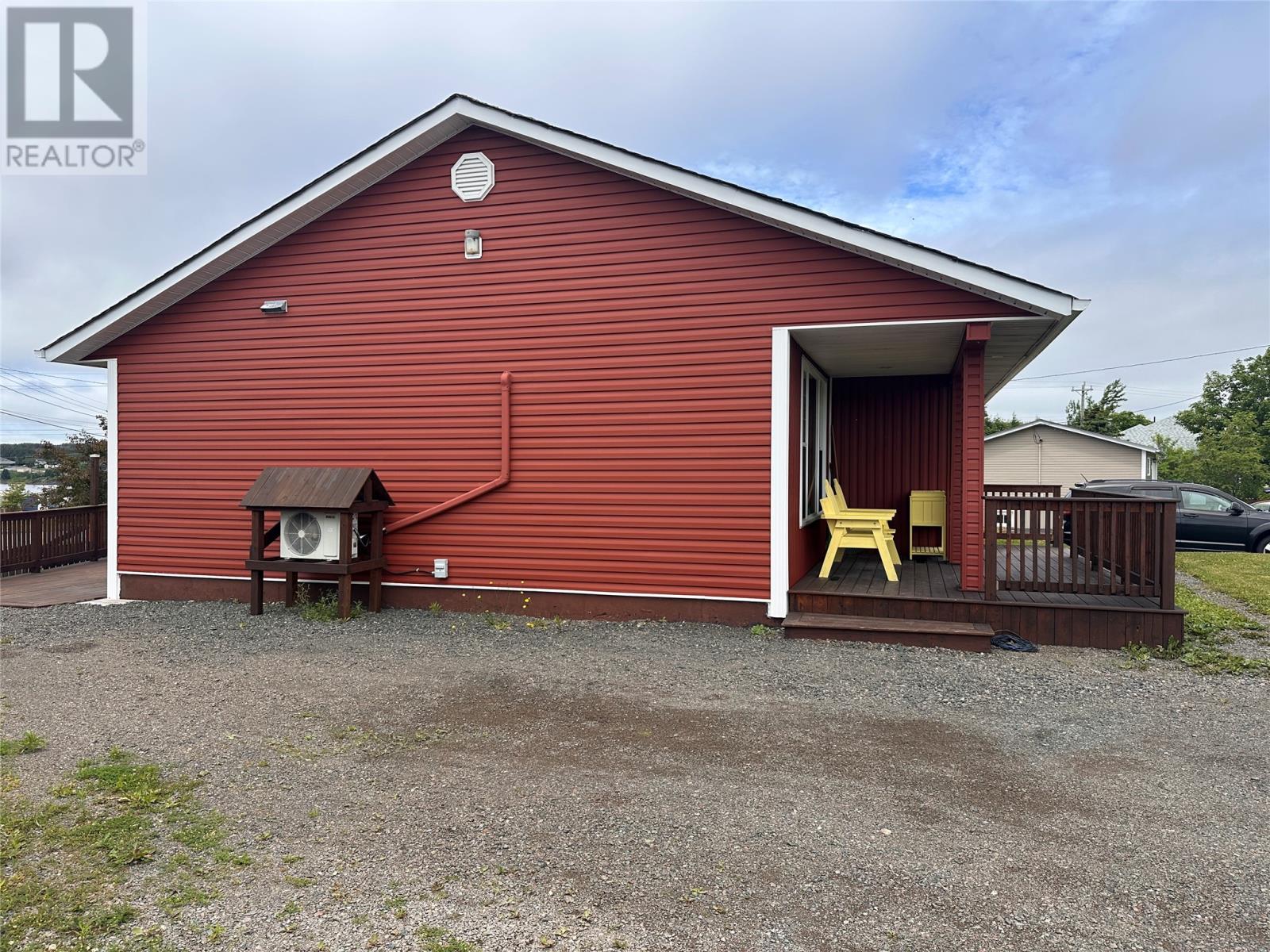 Property at 319 Ville Marie Drive image 4