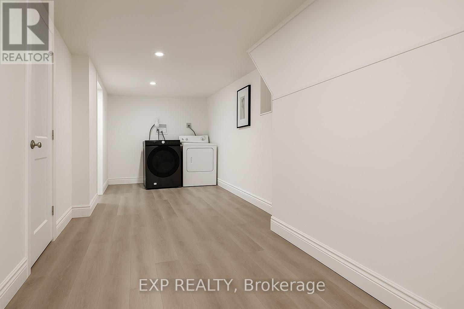 111 Park Row N, Hamilton (Crown Point), Ontario  L8H 4E5 - Photo 21 - X12272090
