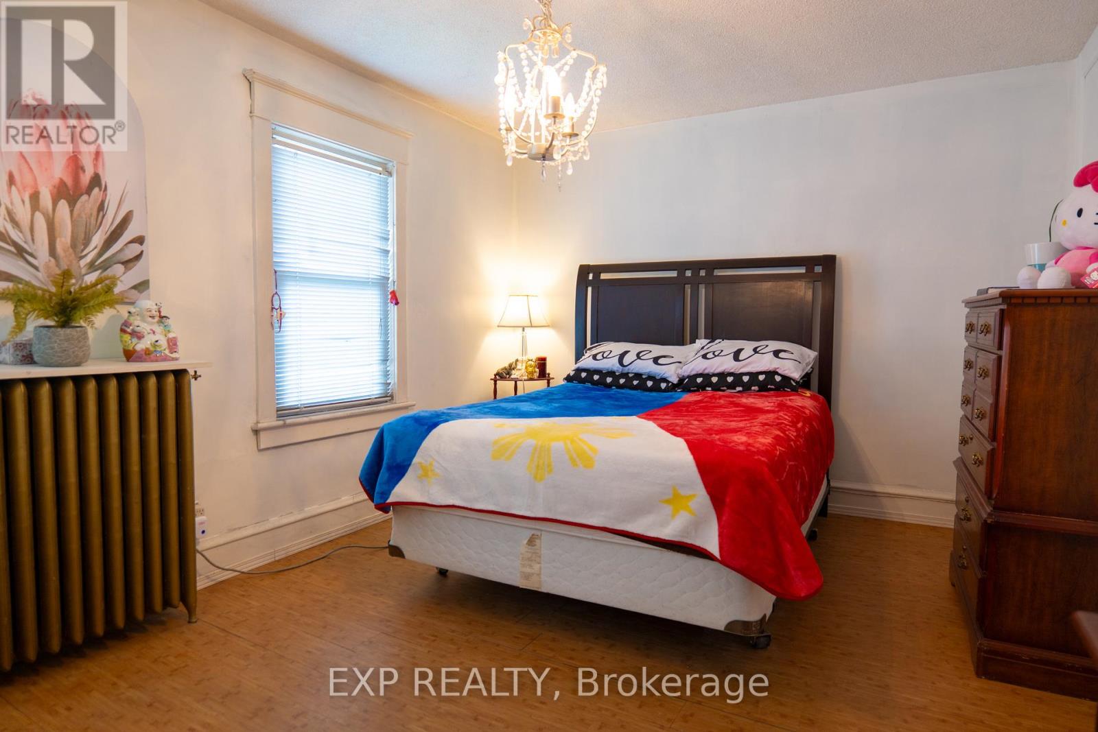 111 Park Row N, Hamilton (Crown Point), Ontario  L8H 4E5 - Photo 12 - X12272090