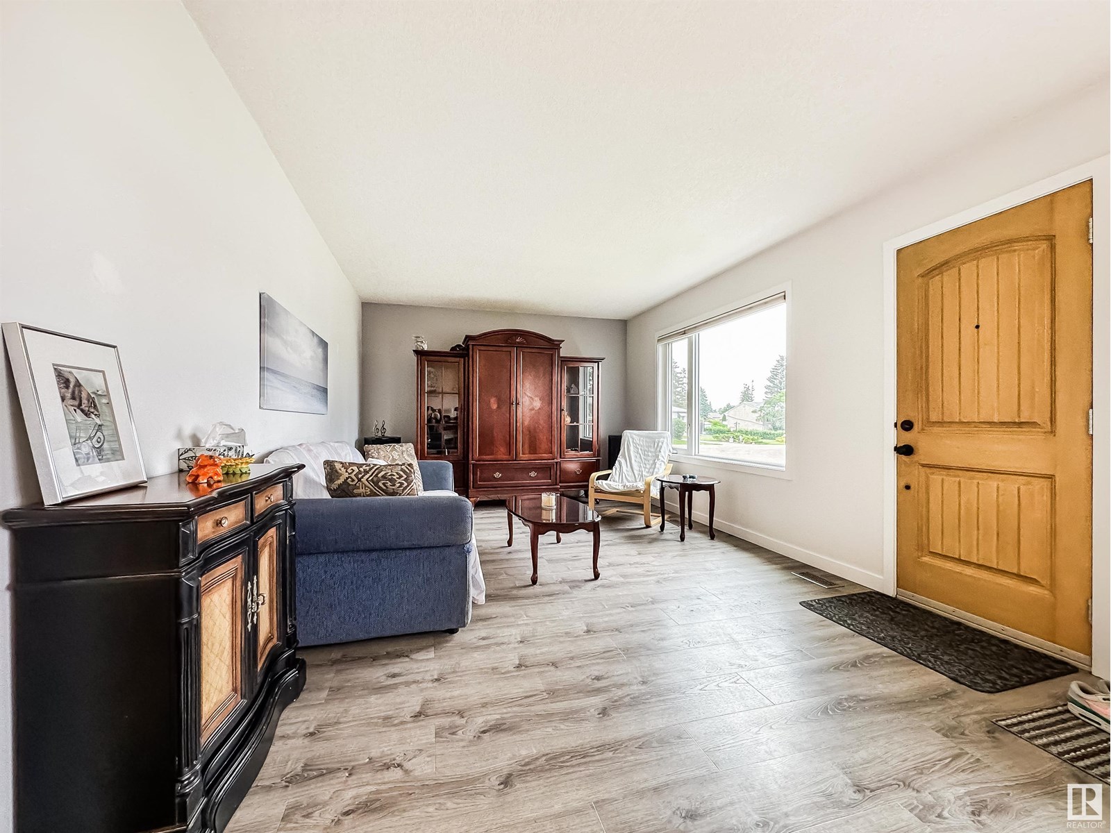 Property at 10556 162 ST NW image 4