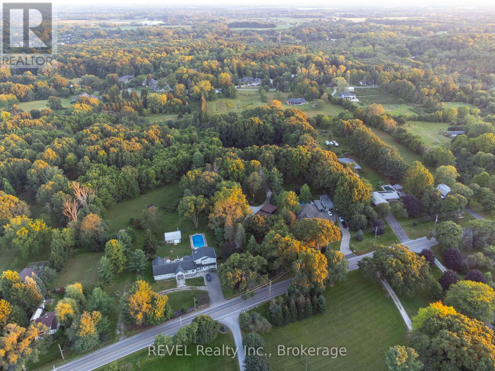 250 Canboro Road, Pelham, Ontario  L0S 1M0 - Photo 49 - X12272188