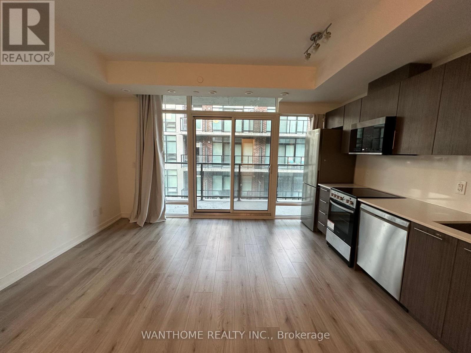 Property at 15 - 861 SHEPPARD AVENUE W image 2