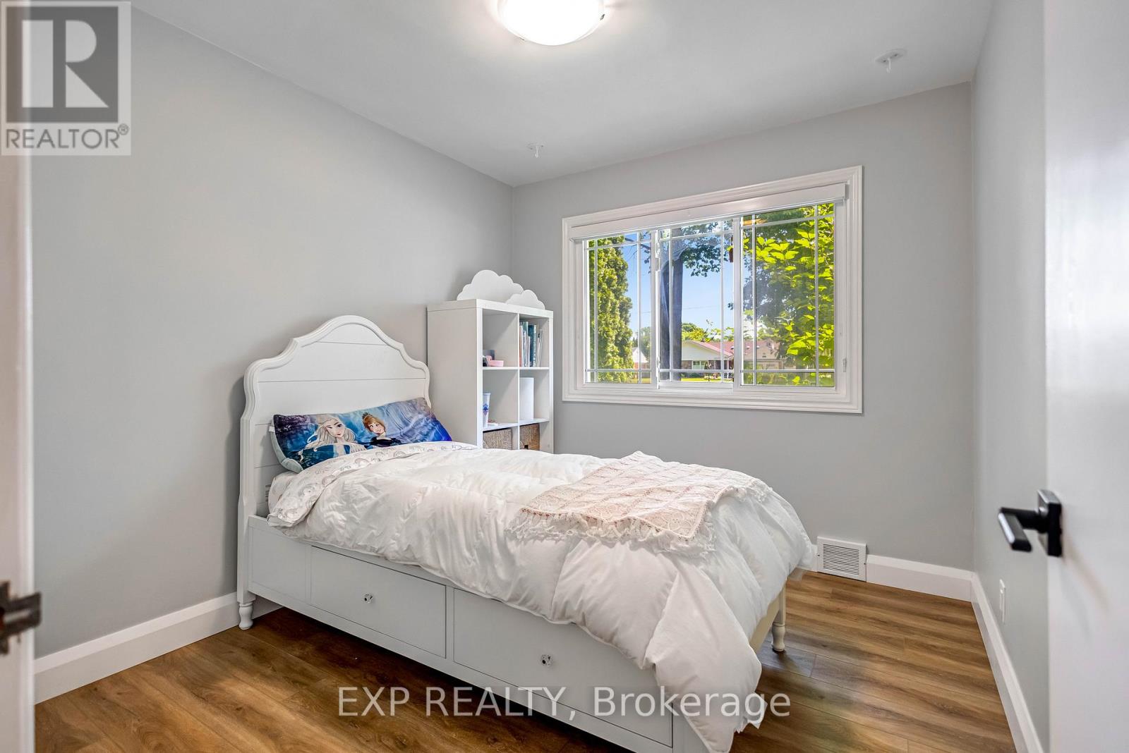 5585 Belmont Avenue, Niagara Falls (Ascot), Ontario  L2H 1J8 - Photo 16 - X12272206