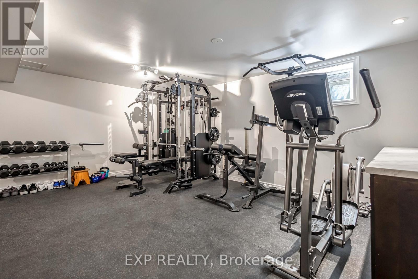 5585 Belmont Avenue, Niagara Falls (Ascot), Ontario  L2H 1J8 - Photo 24 - X12272206