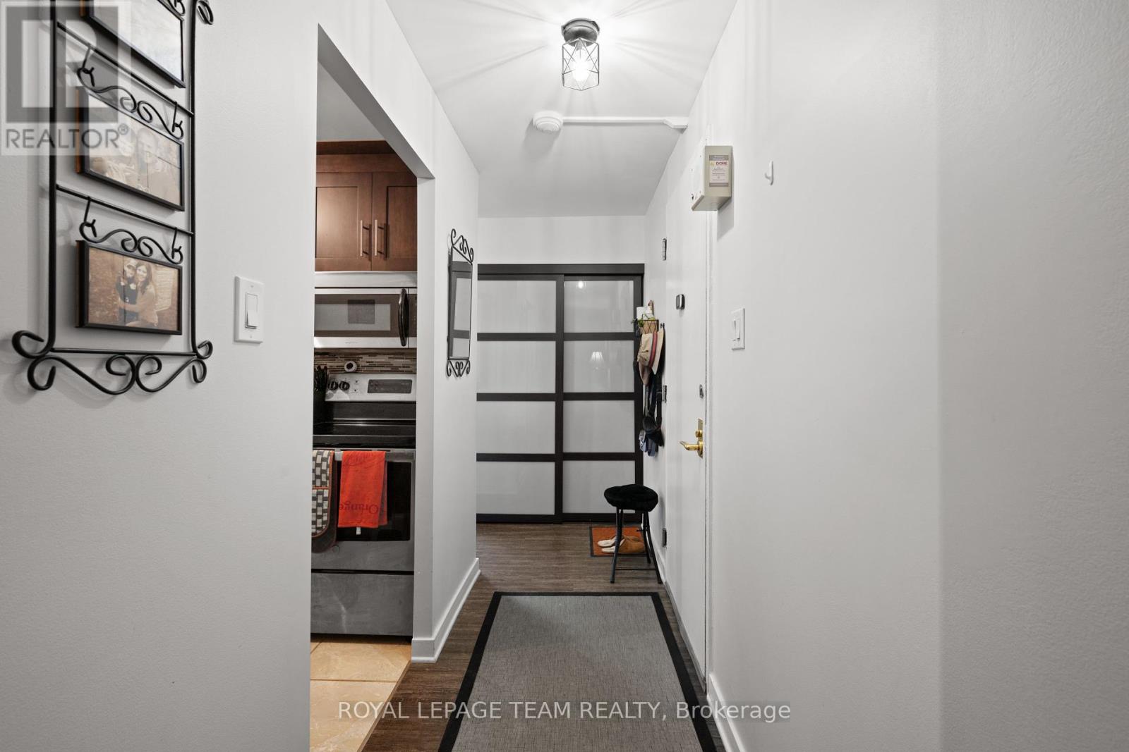 Property at 2406 - 505 ST. LAURENT BOULEVARD image 3