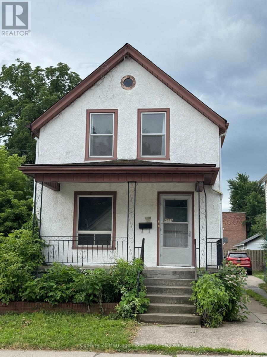 4688 Ryerson Crescent, Niagara Falls (Downtown), Ontario  L2E 1E5 - Photo 3 - X12272270