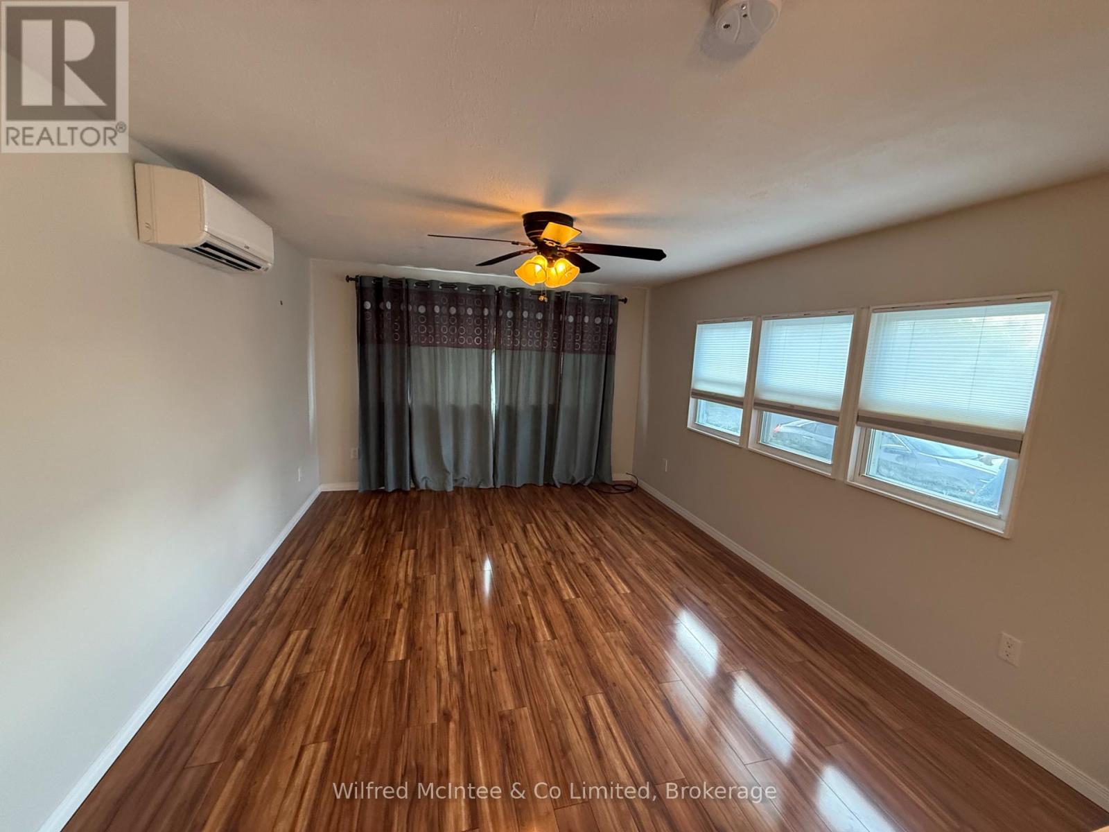 16 Bluejay Crescent, Brockton, Ontario  N0G 2V0 - Photo 9 - X12272267