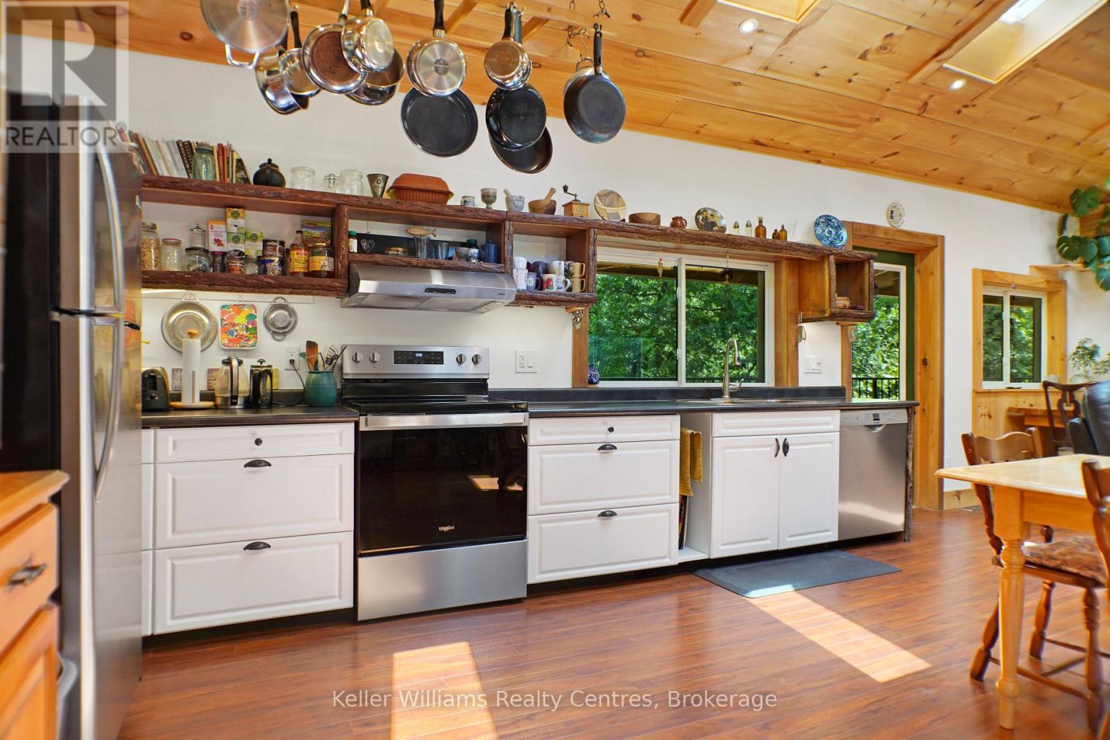 292 Whiskey Harbour Road, Northern Bruce Peninsula, Ontario  N0H 2T0 - Photo 26 - X12271482