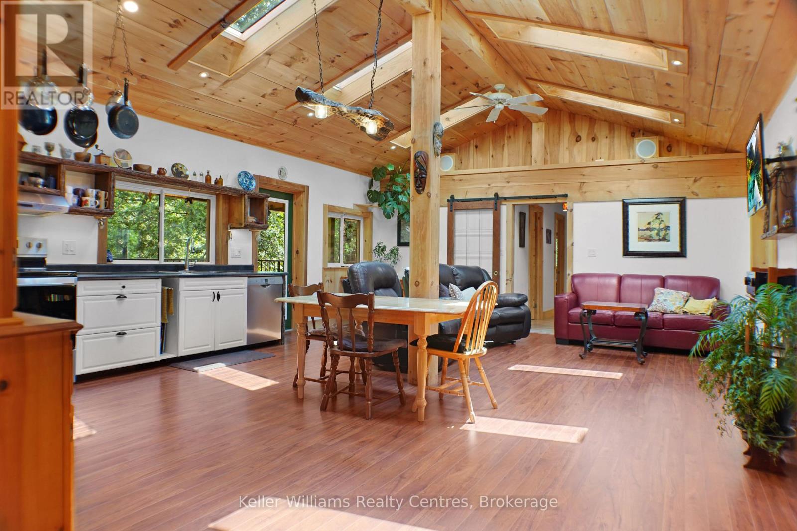 292 Whiskey Harbour Road, Northern Bruce Peninsula, Ontario  N0H 2T0 - Photo 22 - X12271482