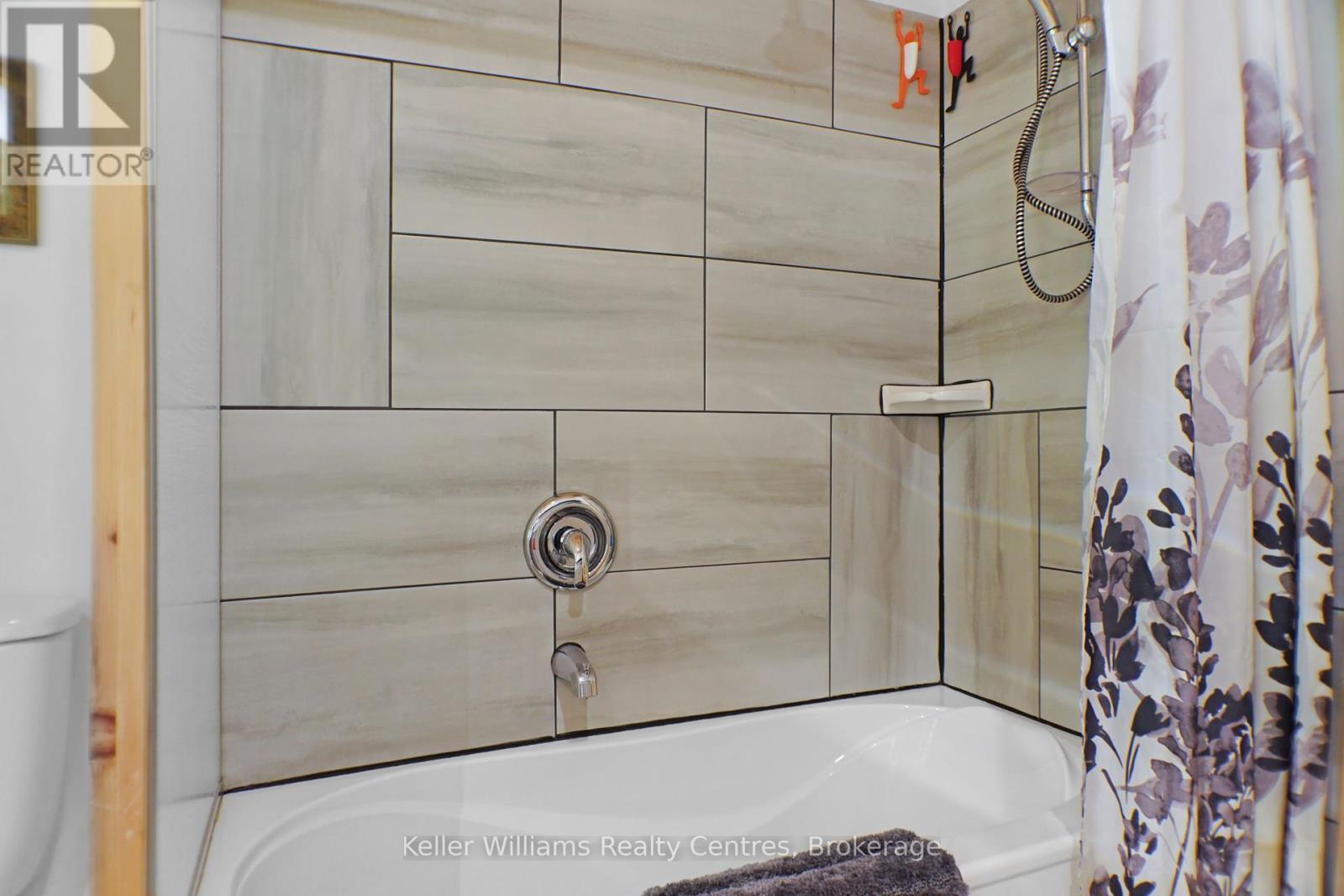 292 Whiskey Harbour Road, Northern Bruce Peninsula, Ontario  N0H 2T0 - Photo 32 - X12271482