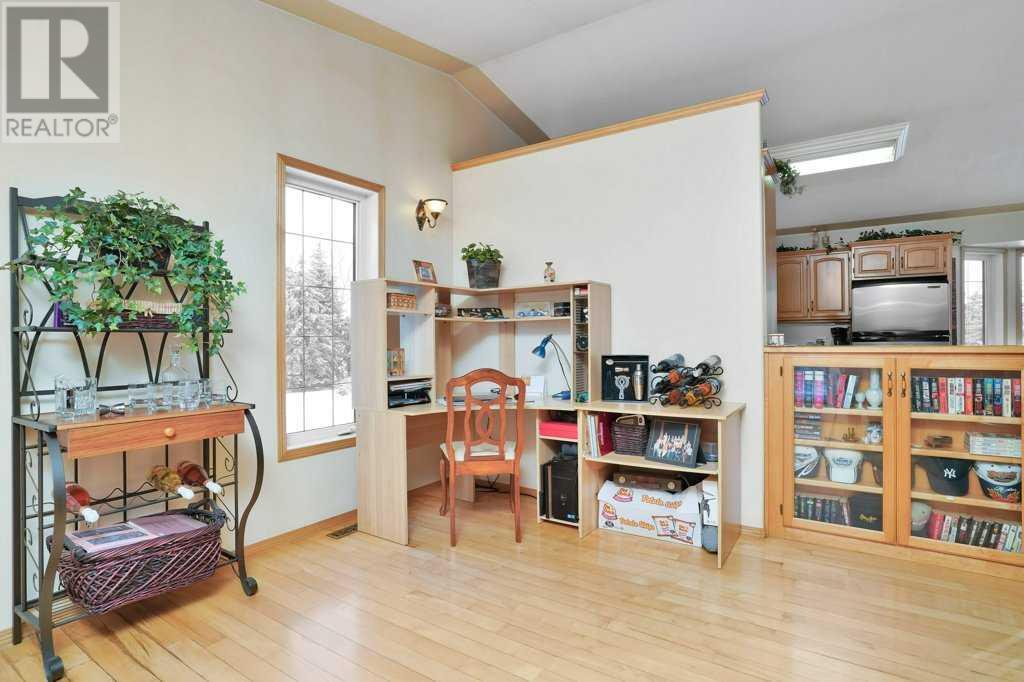 335016 Hi Way 21, Rural Kneehill County, Alberta  T0M 2C0 - Photo 19 - A2185227