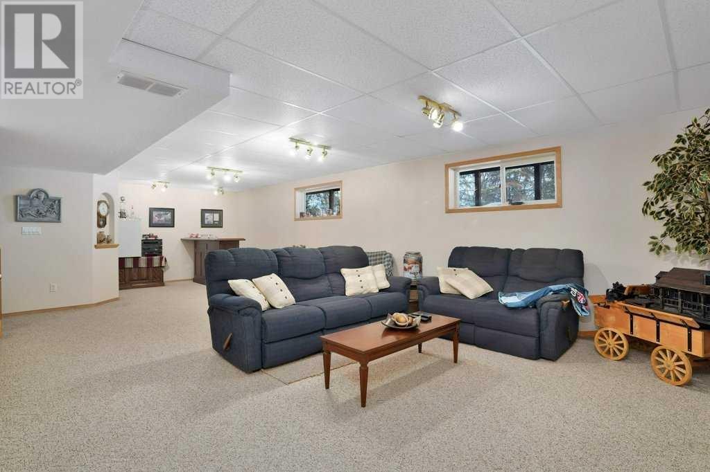 335016 Hi Way 21, Rural Kneehill County, Alberta  T0M 2C0 - Photo 27 - A2185227