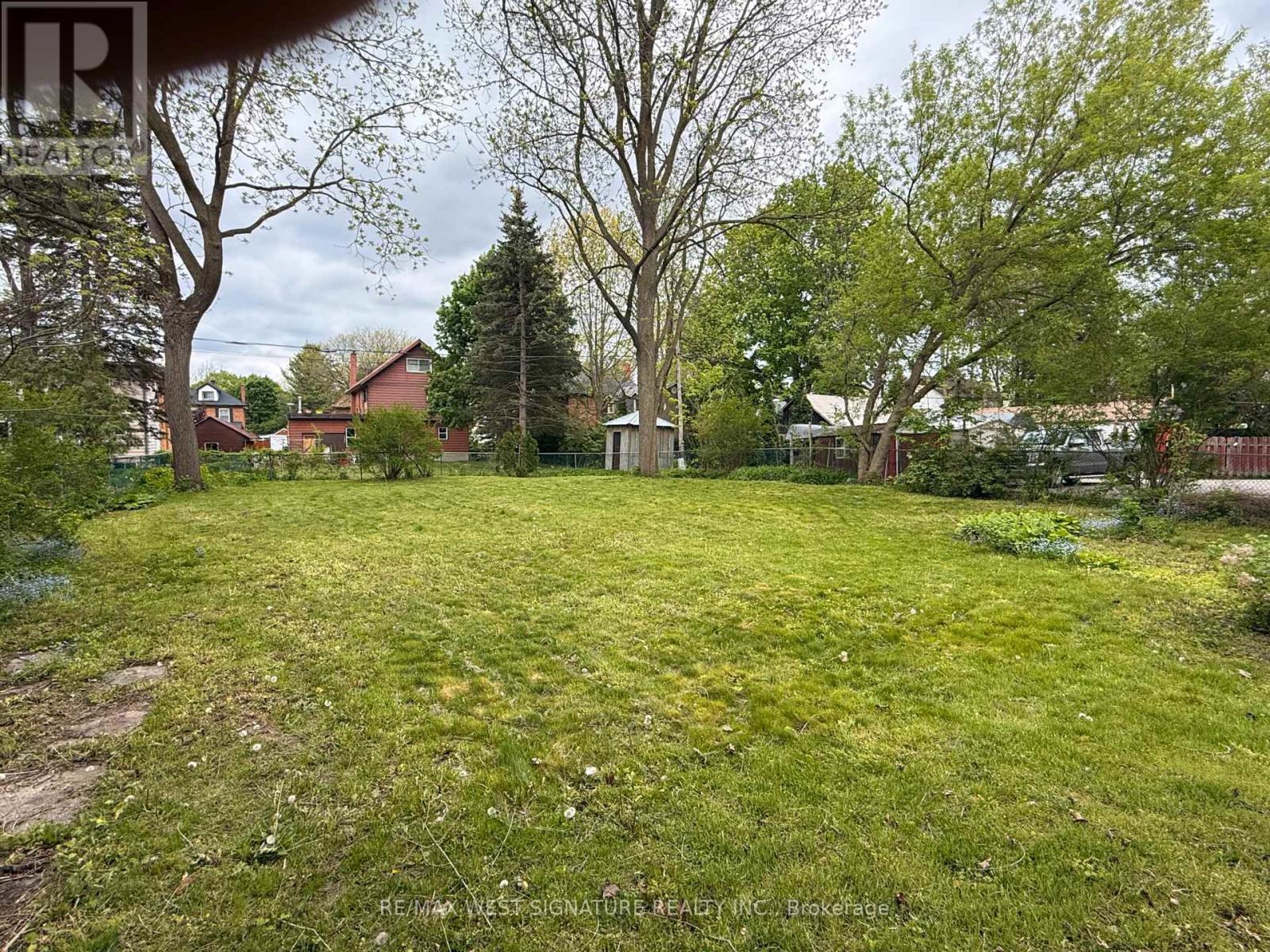 195 Victoria Street, New Tecumseth, Ontario  L9R 1H6 - Photo 11 - N12271548