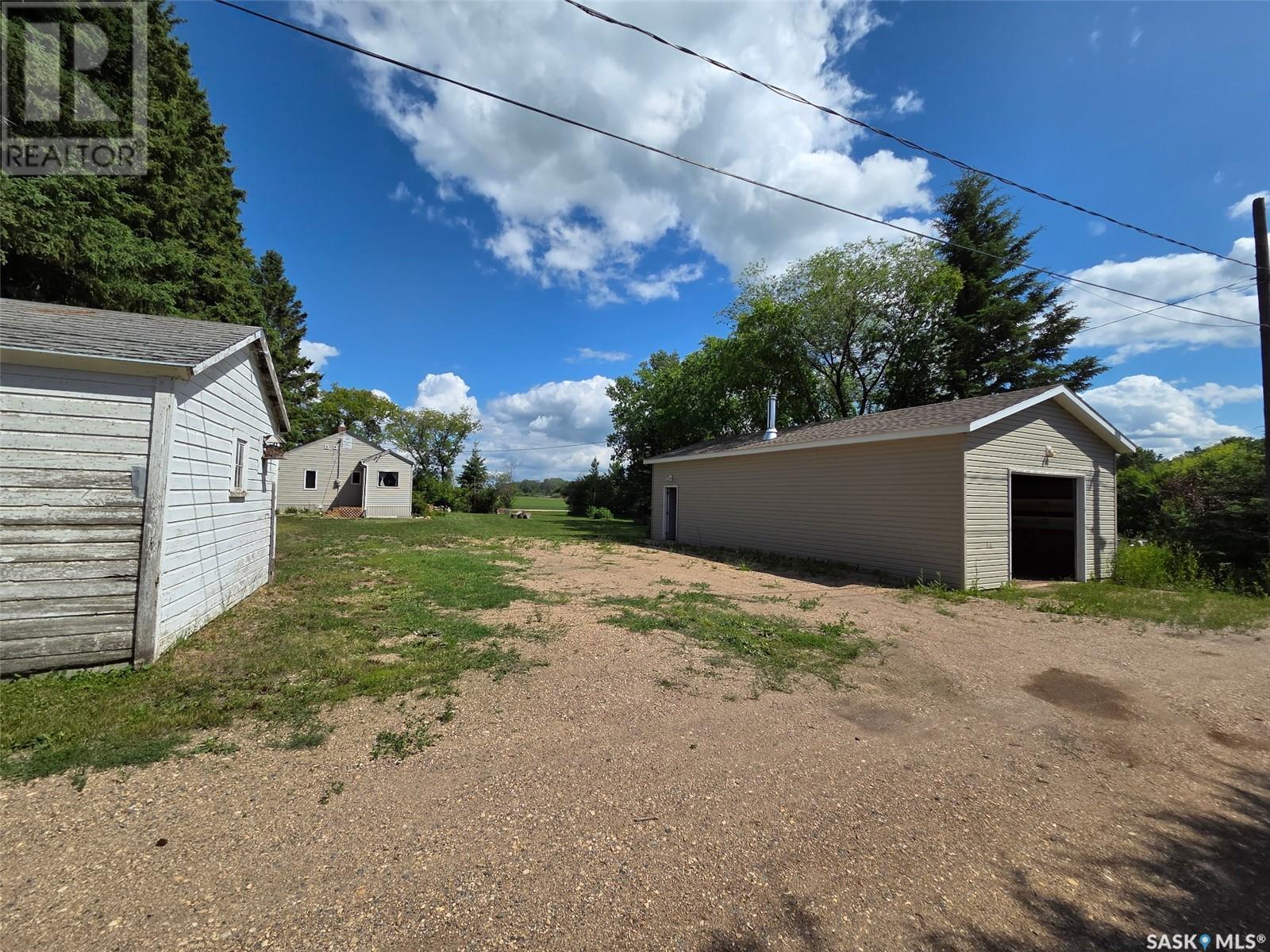 12 3rd Street, Hyas, Saskatchewan  S0A 1K0 - Photo 37 - SK009653