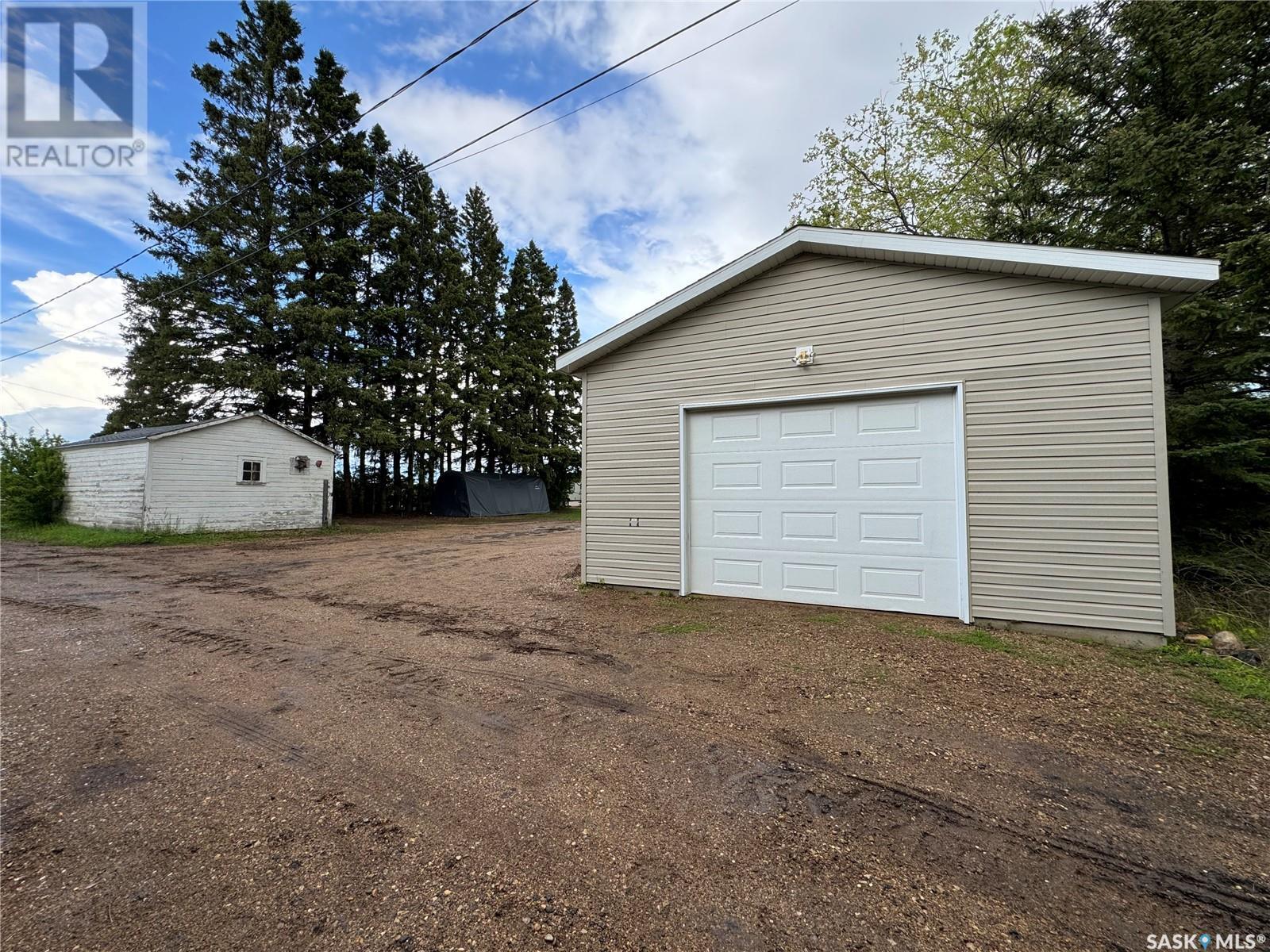 12 3rd Street, Hyas, Saskatchewan  S0A 1K0 - Photo 30 - SK009653