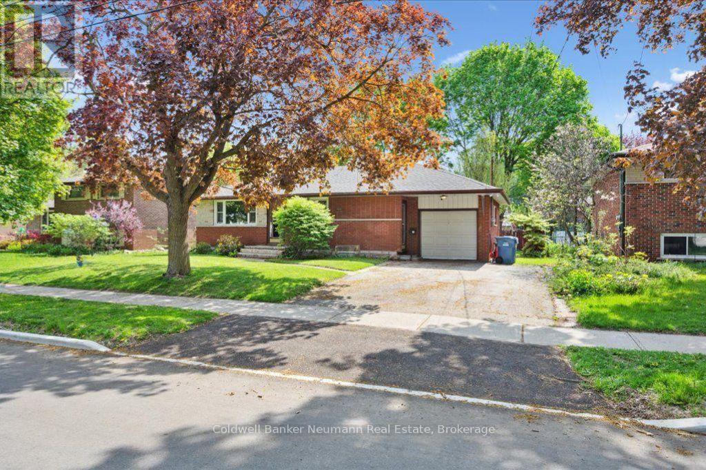 Property at 100 GUELPH STREET image 2
