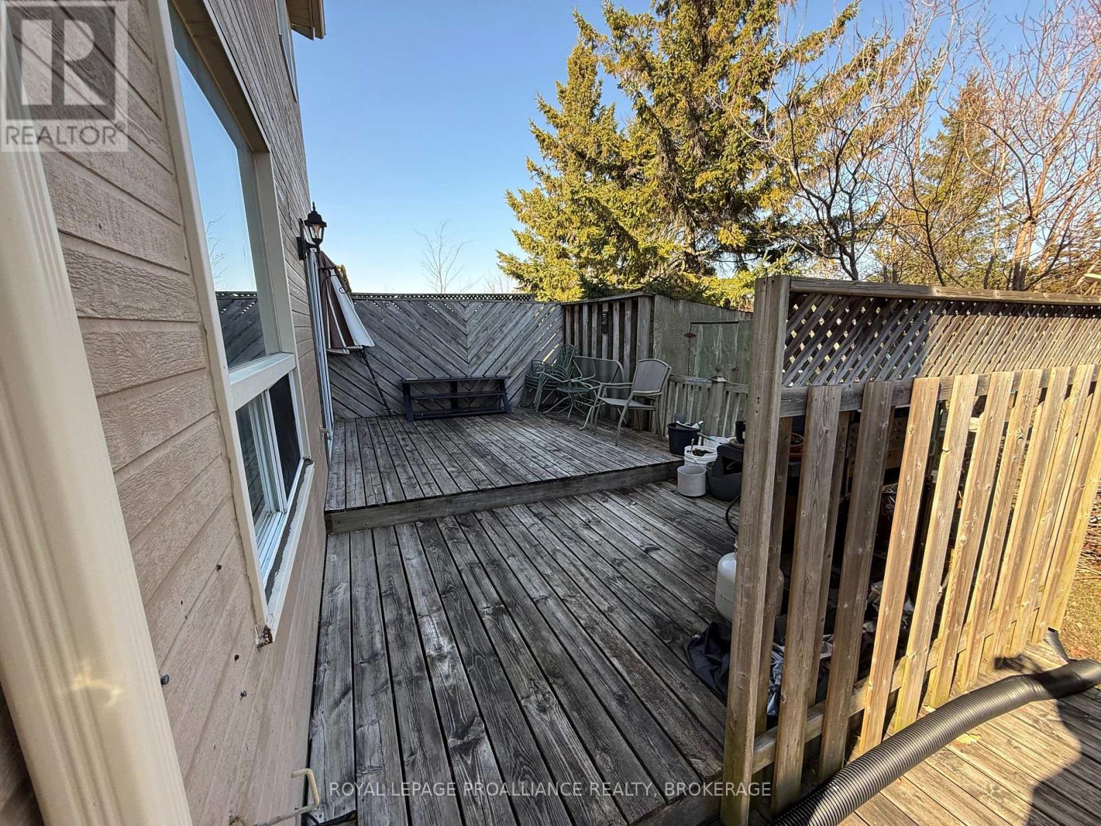 772 Littlestone Crescent, Kingston, Ontario  K7M 8L8 - Photo 3 - X12272346