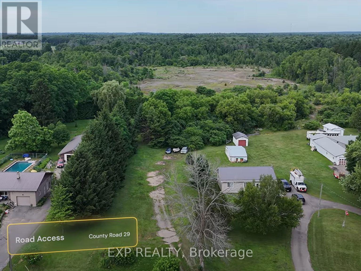 29 County Road, Elizabethtown-Kitley, Ontario  K6V 5T4 - Photo 3 - X12269457