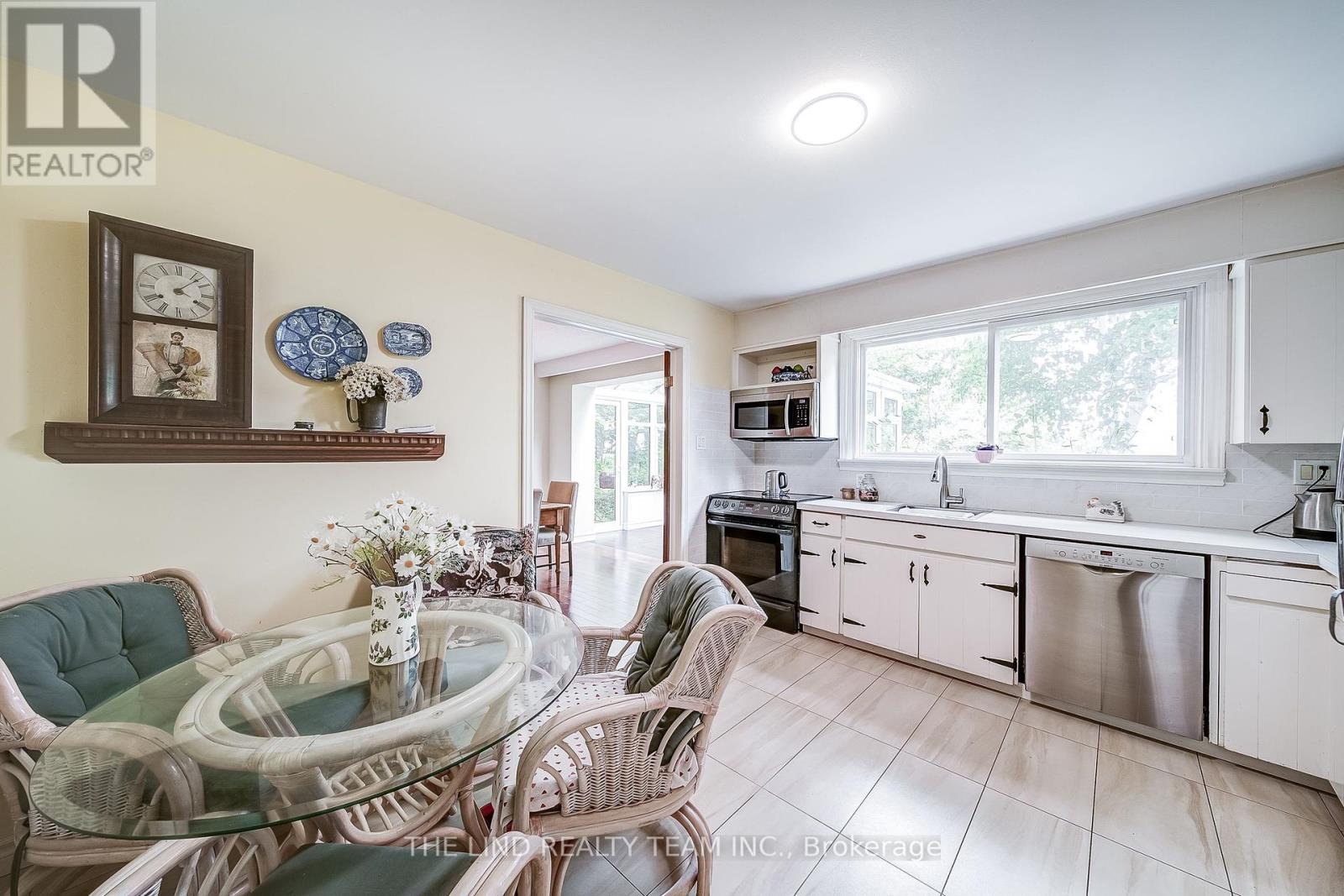 15809 Dufferin Street, King, Ontario  L7B 1K5 - Photo 14 - N12269881