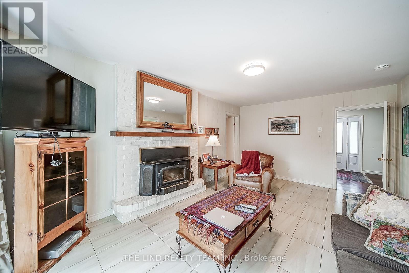 15809 Dufferin Street, King, Ontario  L7B 1K5 - Photo 16 - N12269881