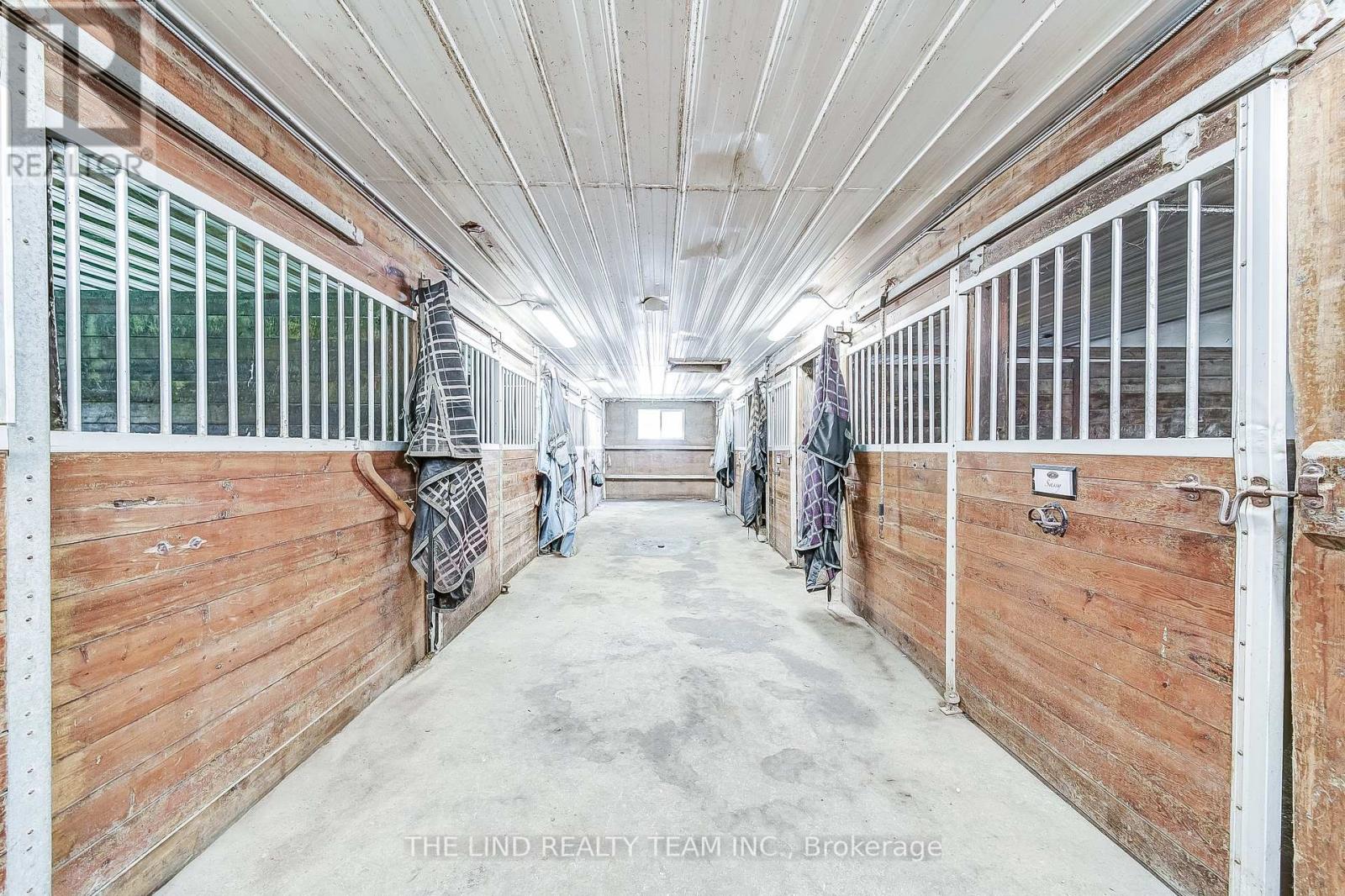 15809 Dufferin Street, King, Ontario  L7B 1K5 - Photo 38 - N12269881