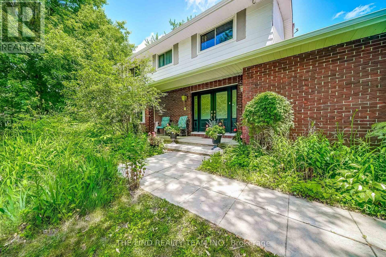 15809 Dufferin Street, King, Ontario  L7B 1K5 - Photo 4 - N12269881